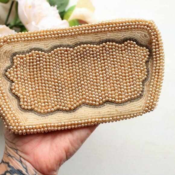 Vintage 1940s Beaded Clutch Purse Covered In Faux Pearls - Picture 9 of 9